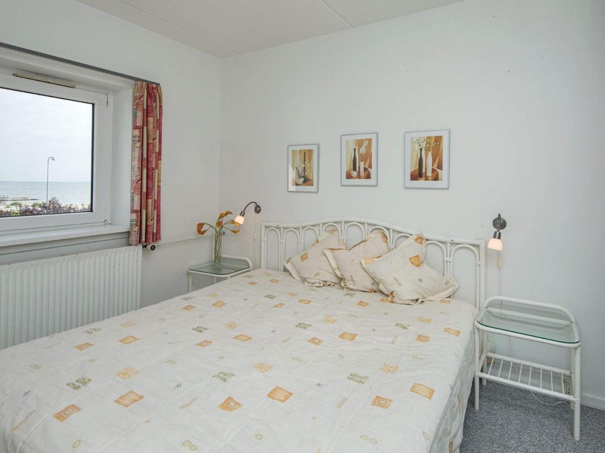 6 Person Holiday Home On A Holiday Park In Hejls Eksteriør bilde